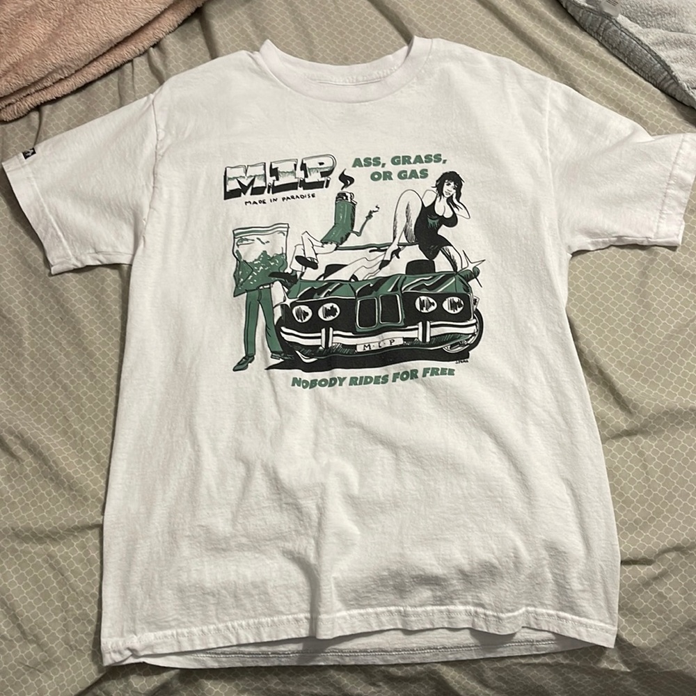 COPY - Made in Paradise tee
